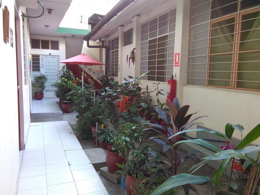 Hostal El Colibri Iquitos Luaran gambar
