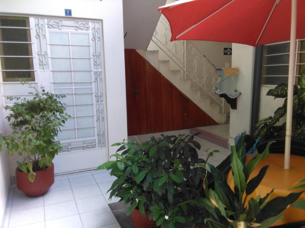 Hostal El Colibri Iquitos Luaran gambar