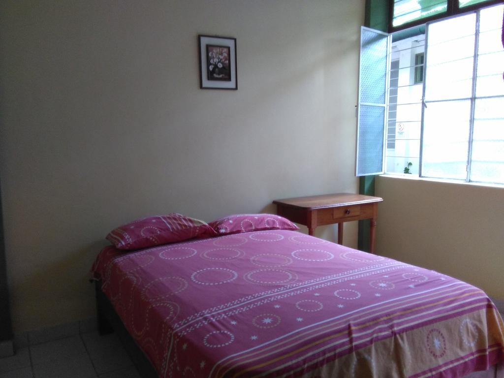 Hostal El Colibri Iquitos Bilik gambar