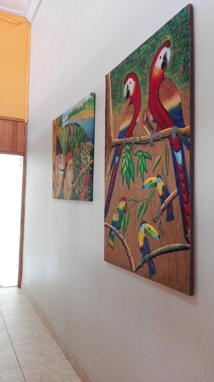 Hostal El Colibri Iquitos Luaran gambar